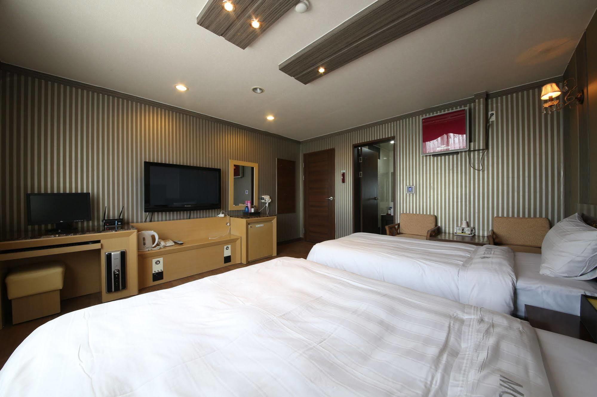 Yes Motel Кунсан Екстер'єр фото